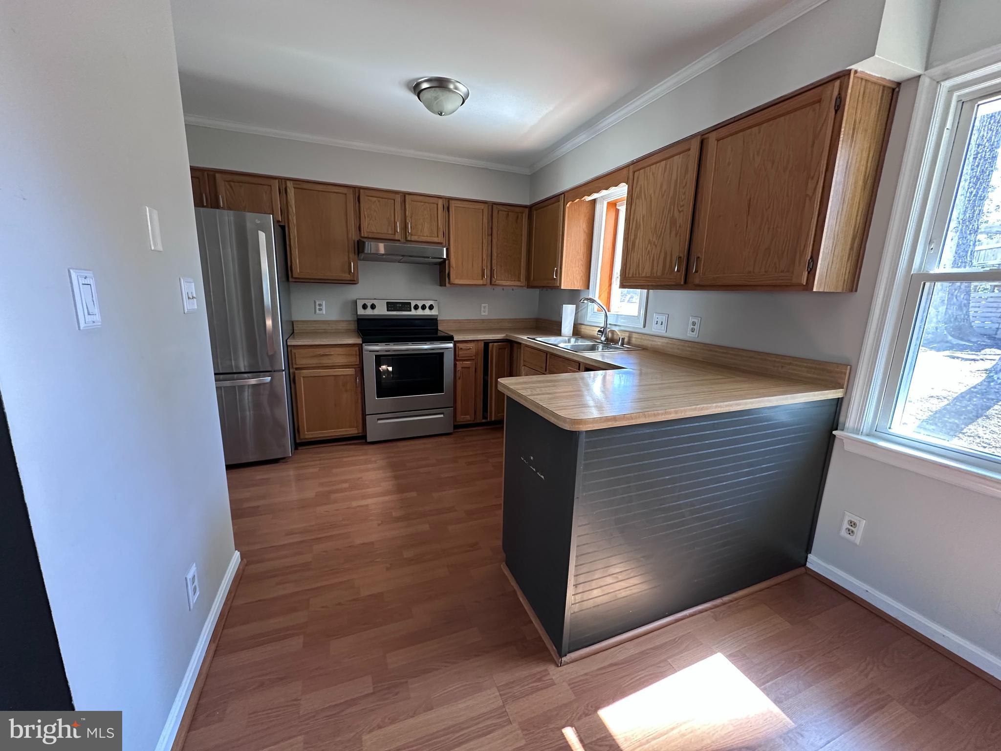 VISTA WOODS - Residential Lease