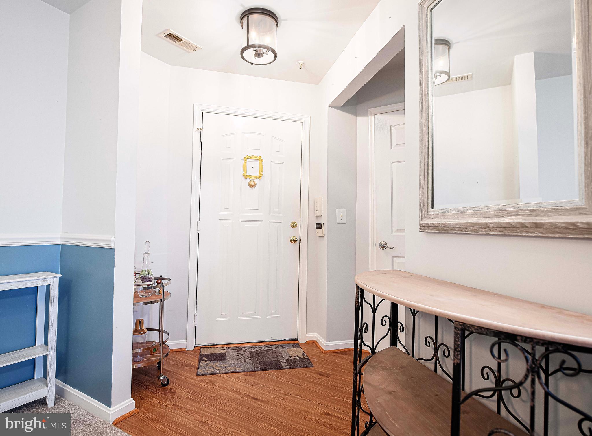 LAURELS CONDO - Residential