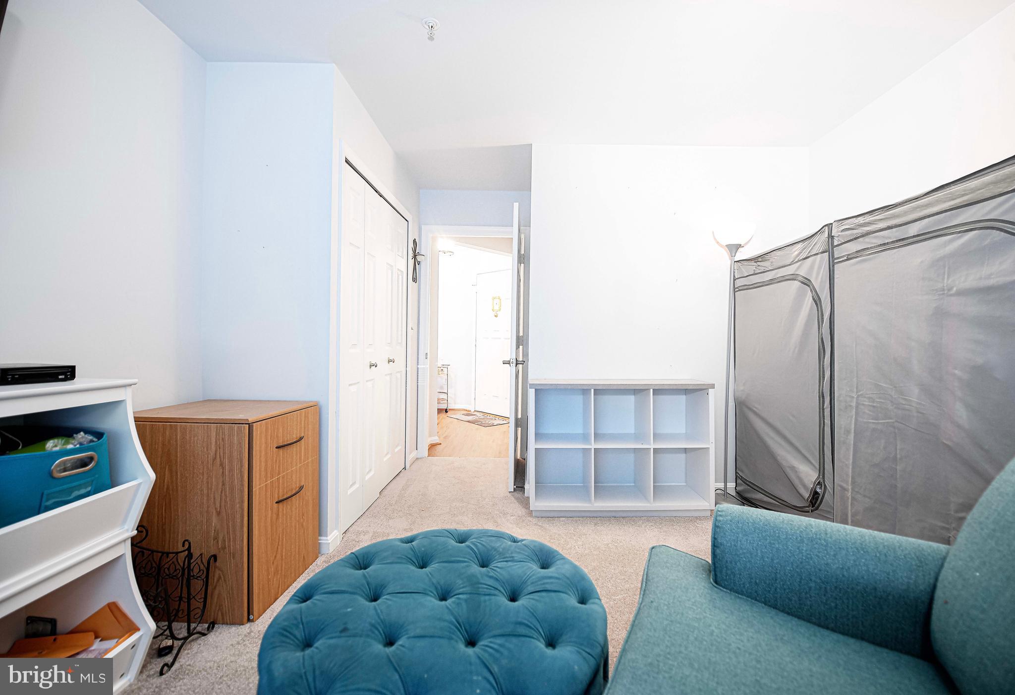 LAURELS CONDO - Residential