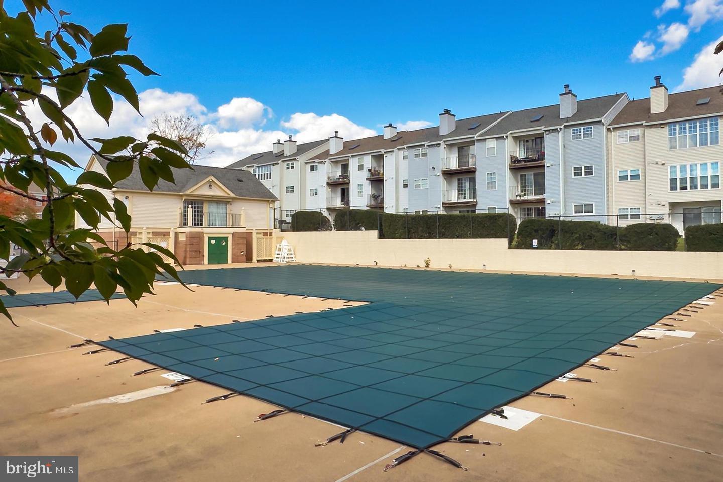 FOX CHAPEL AT TUDOR KNOLLS - Residential Lease