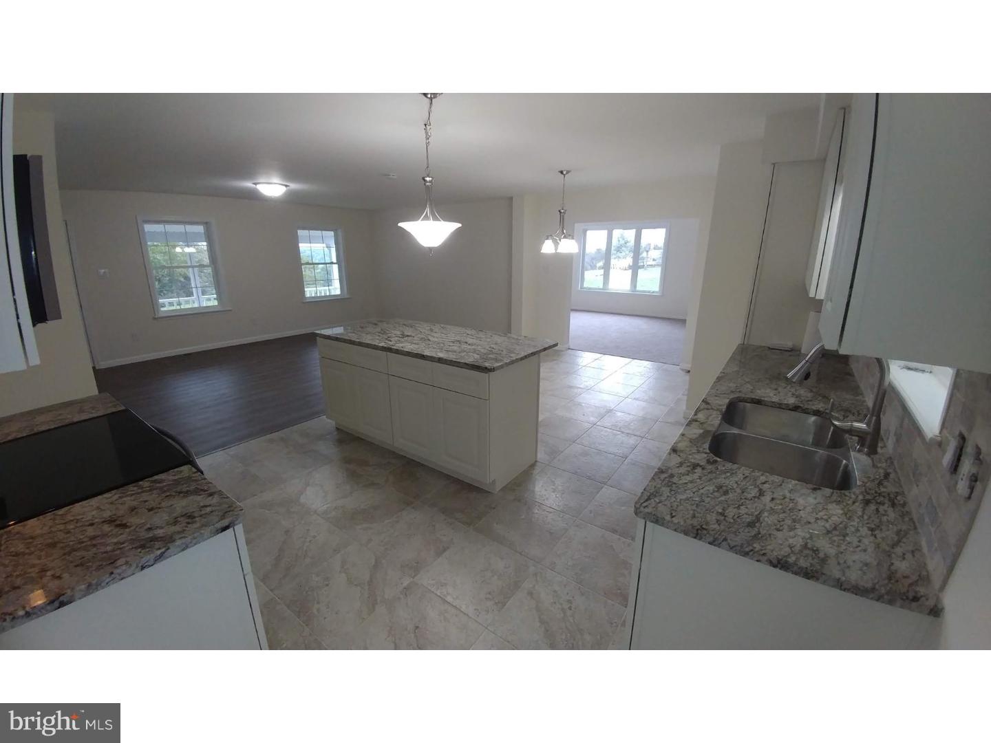 LAKE WYNONAH - Residential