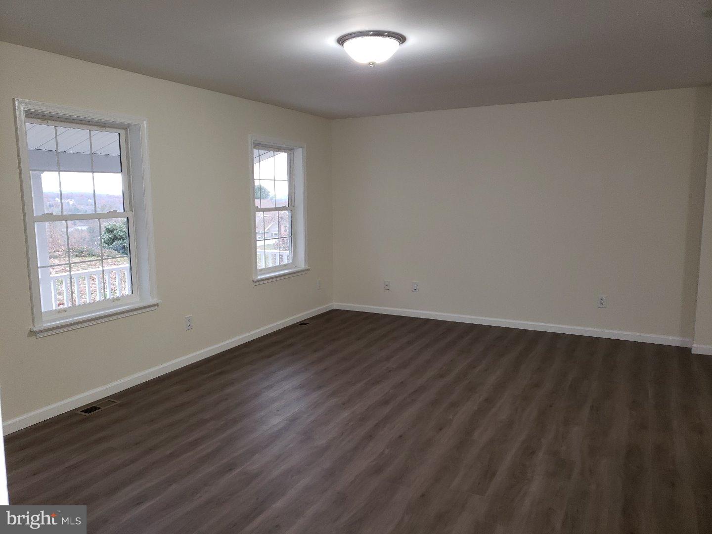 LAKE WYNONAH - Residential