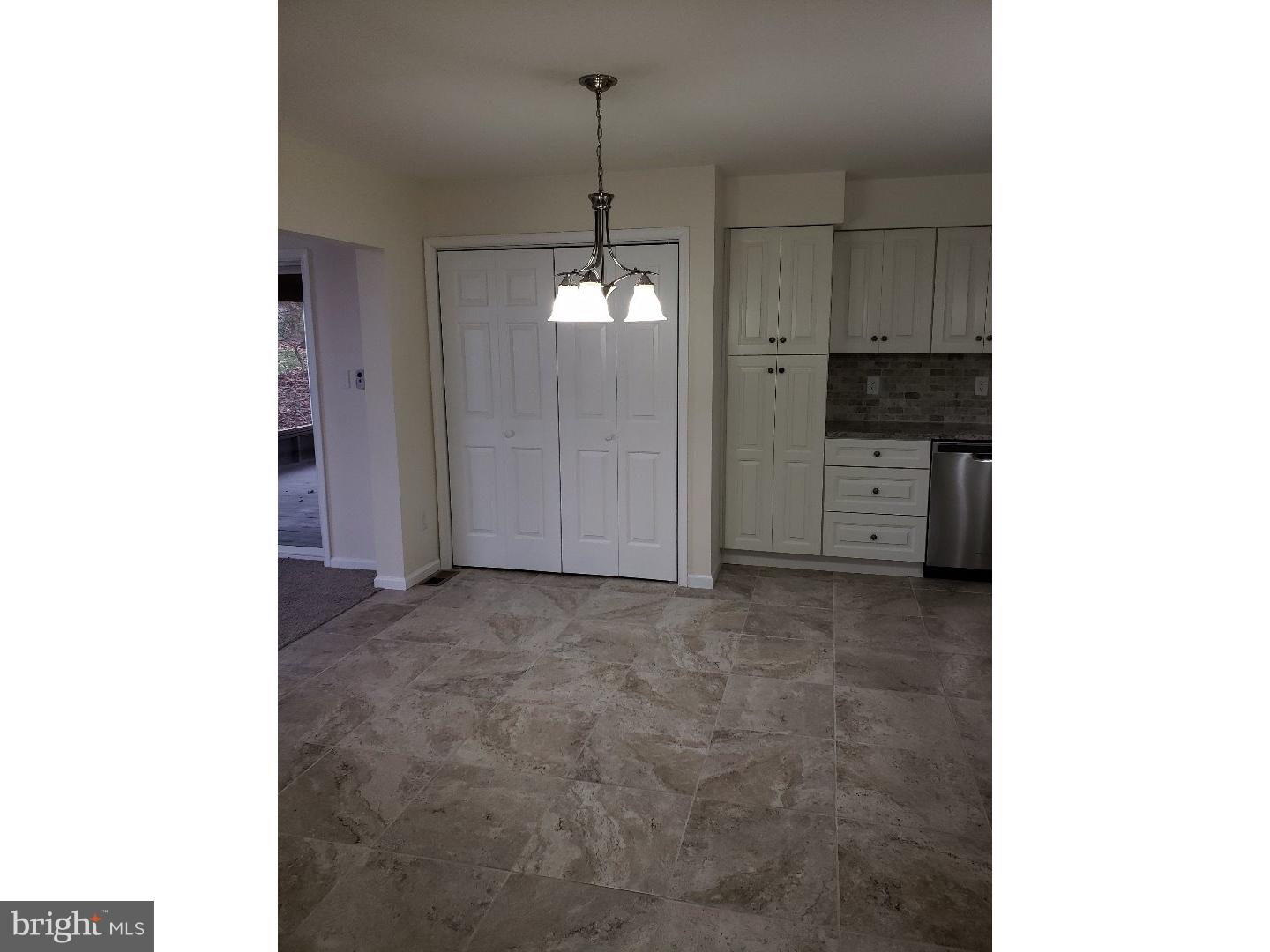 LAKE WYNONAH - Residential