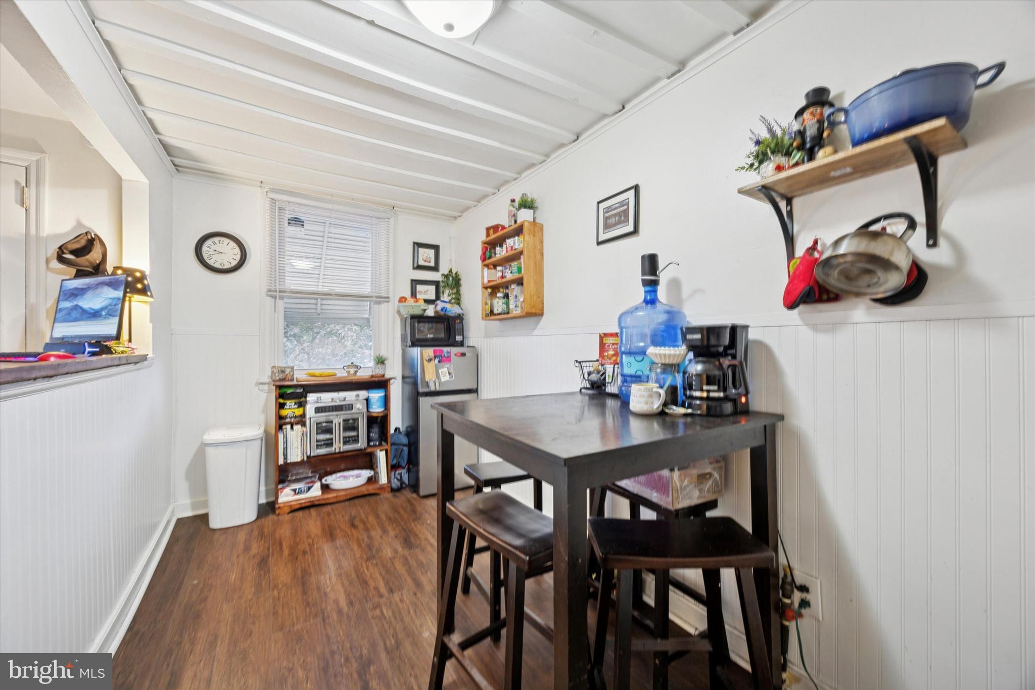 CLIFTON HEIGHTS - Residential