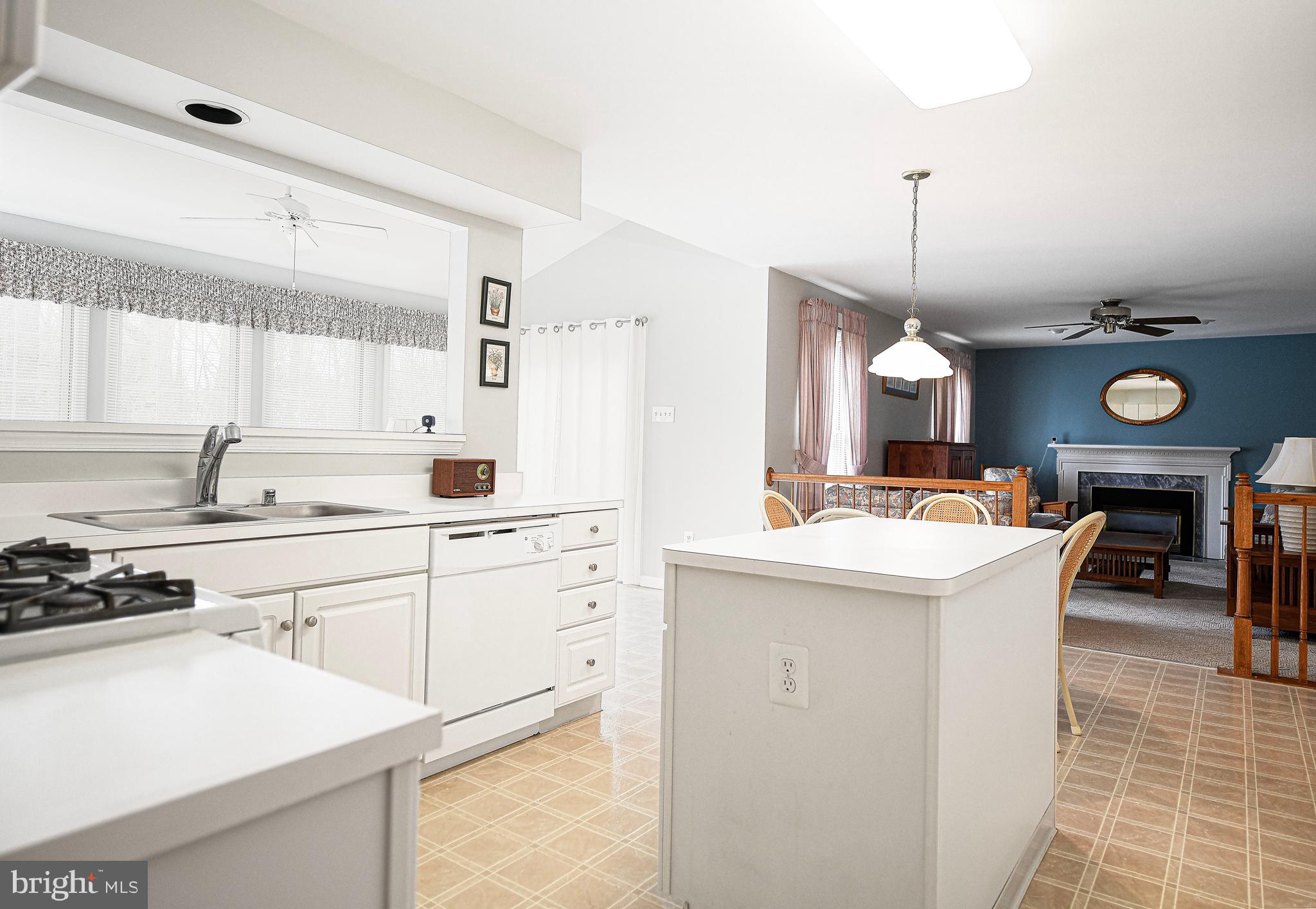 DURHAM MANOR - Residential