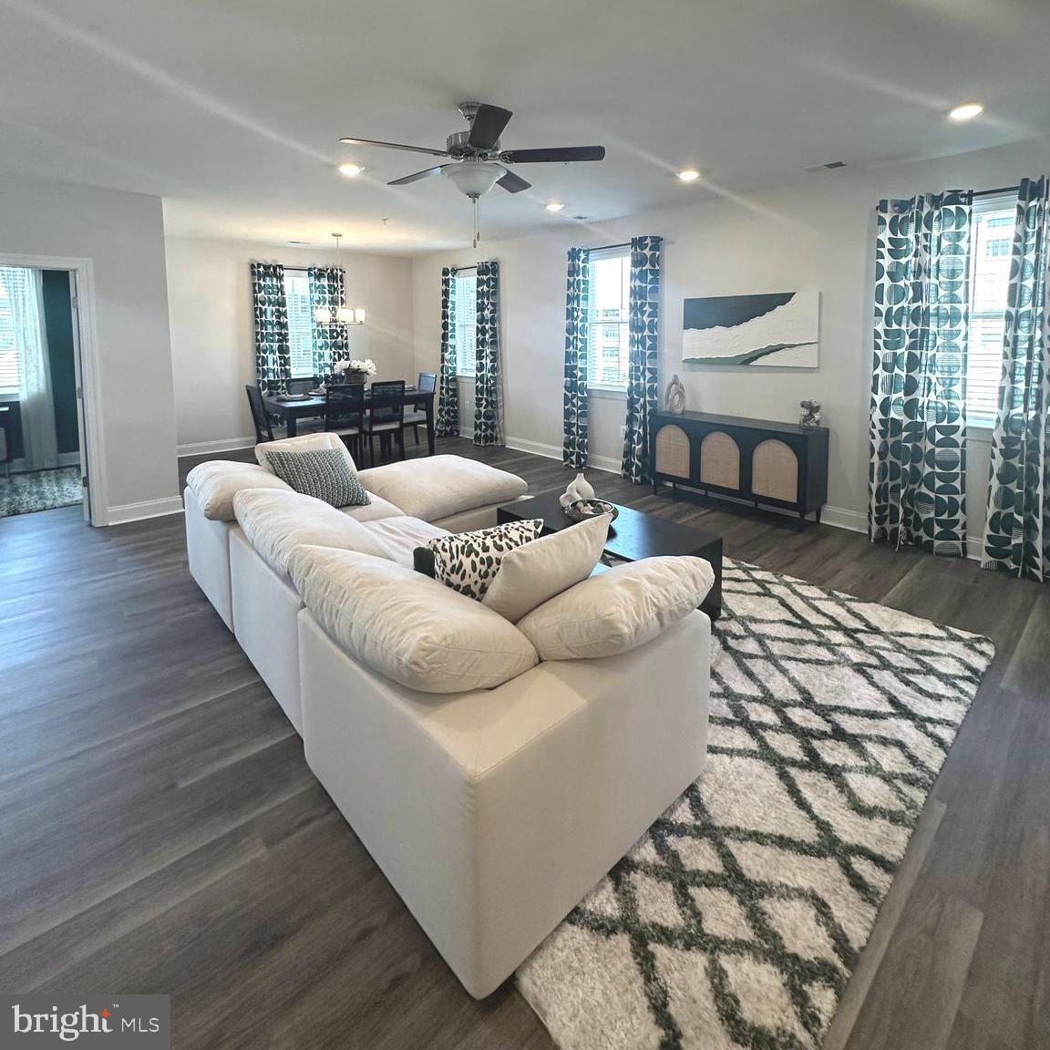 406 BOLD RULER COURT 302