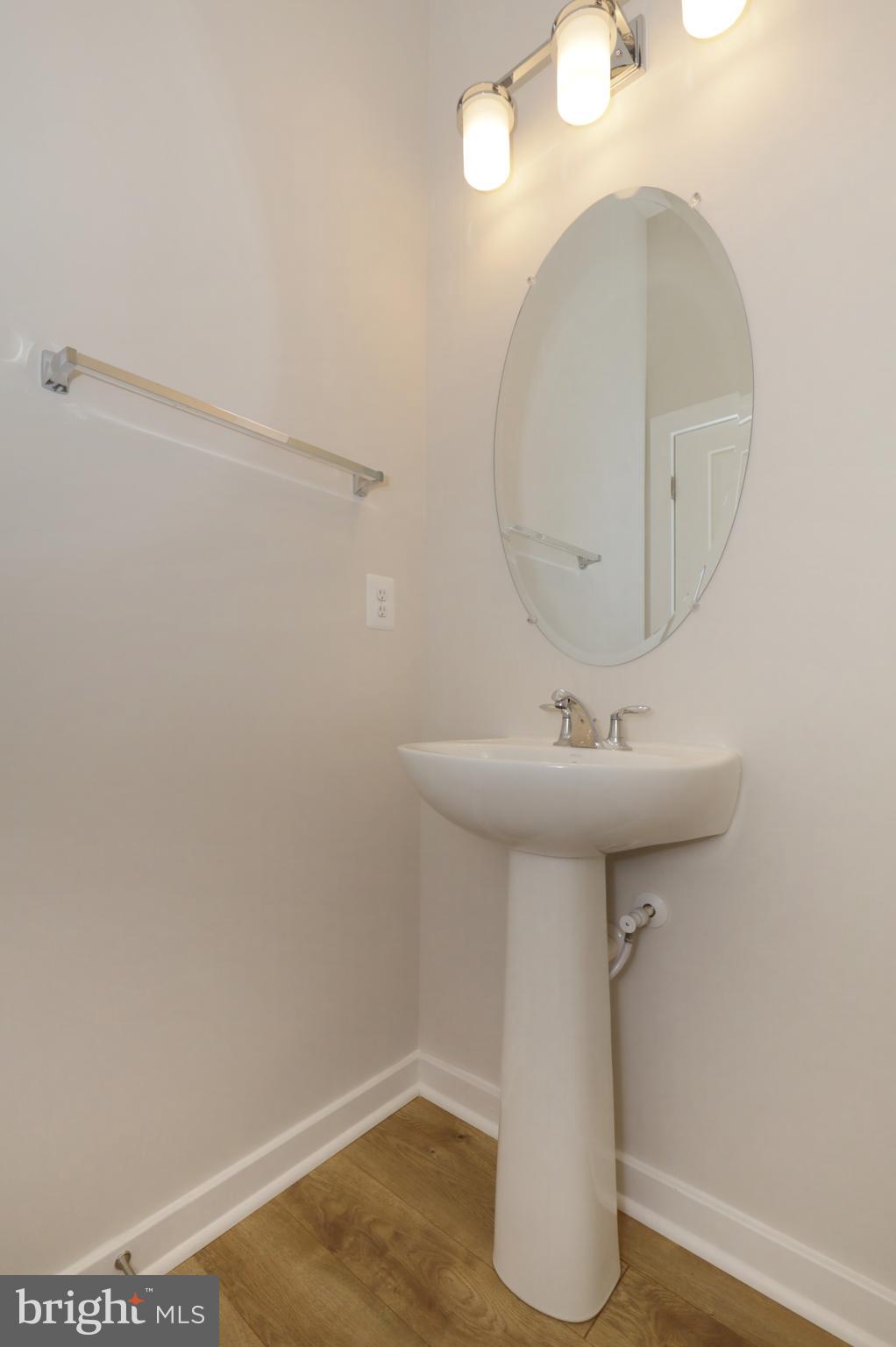 POTOMAC SHORES - Residential Lease