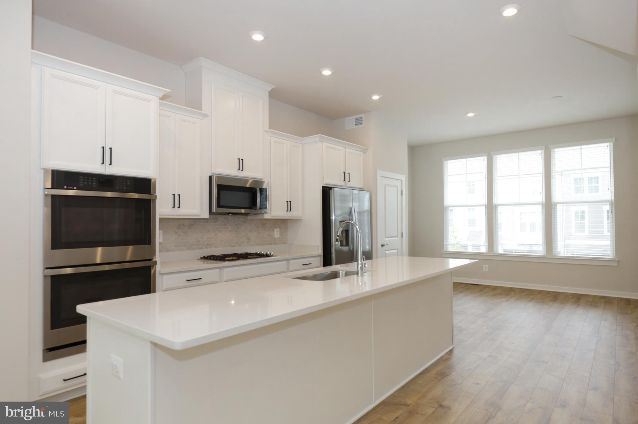 POTOMAC SHORES - Residential Lease