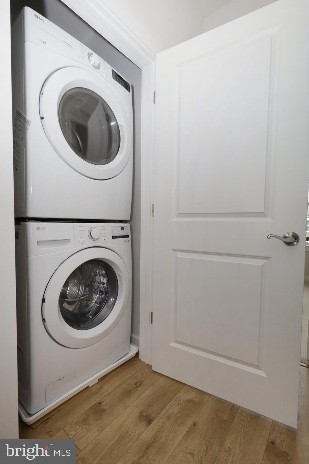 POTOMAC SHORES - Residential Lease