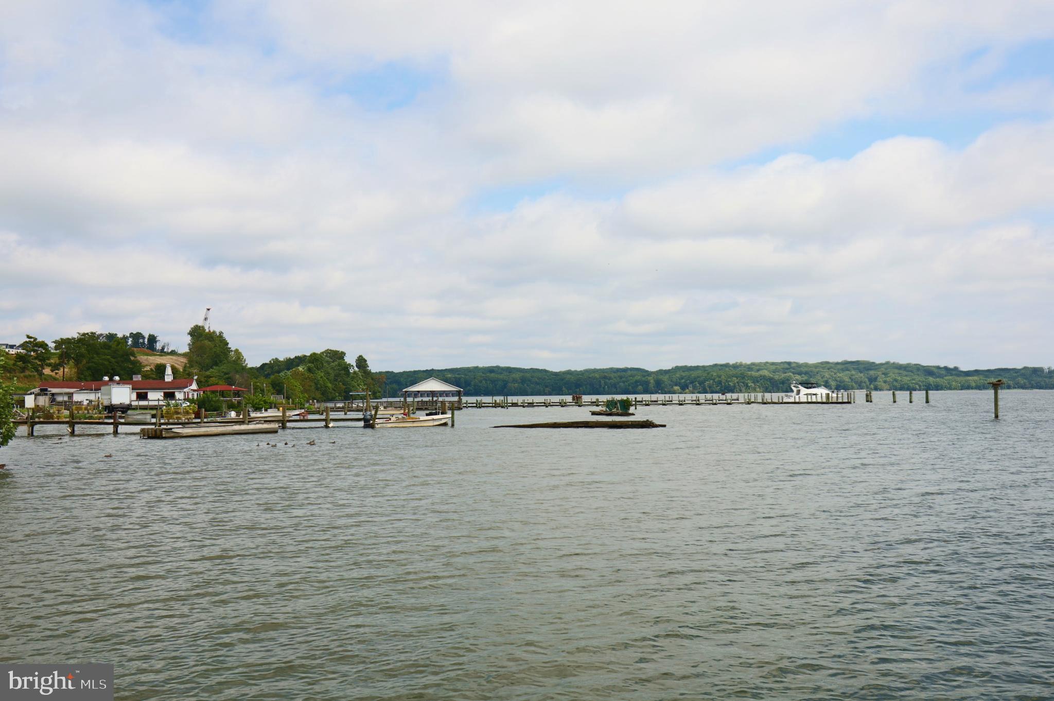 POTOMAC SHORES - Residential Lease