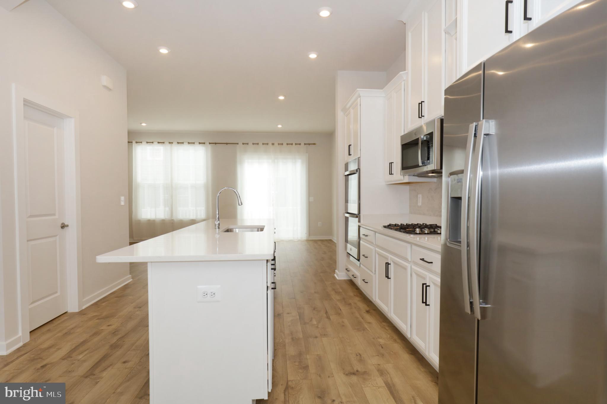 POTOMAC SHORES - Residential Lease