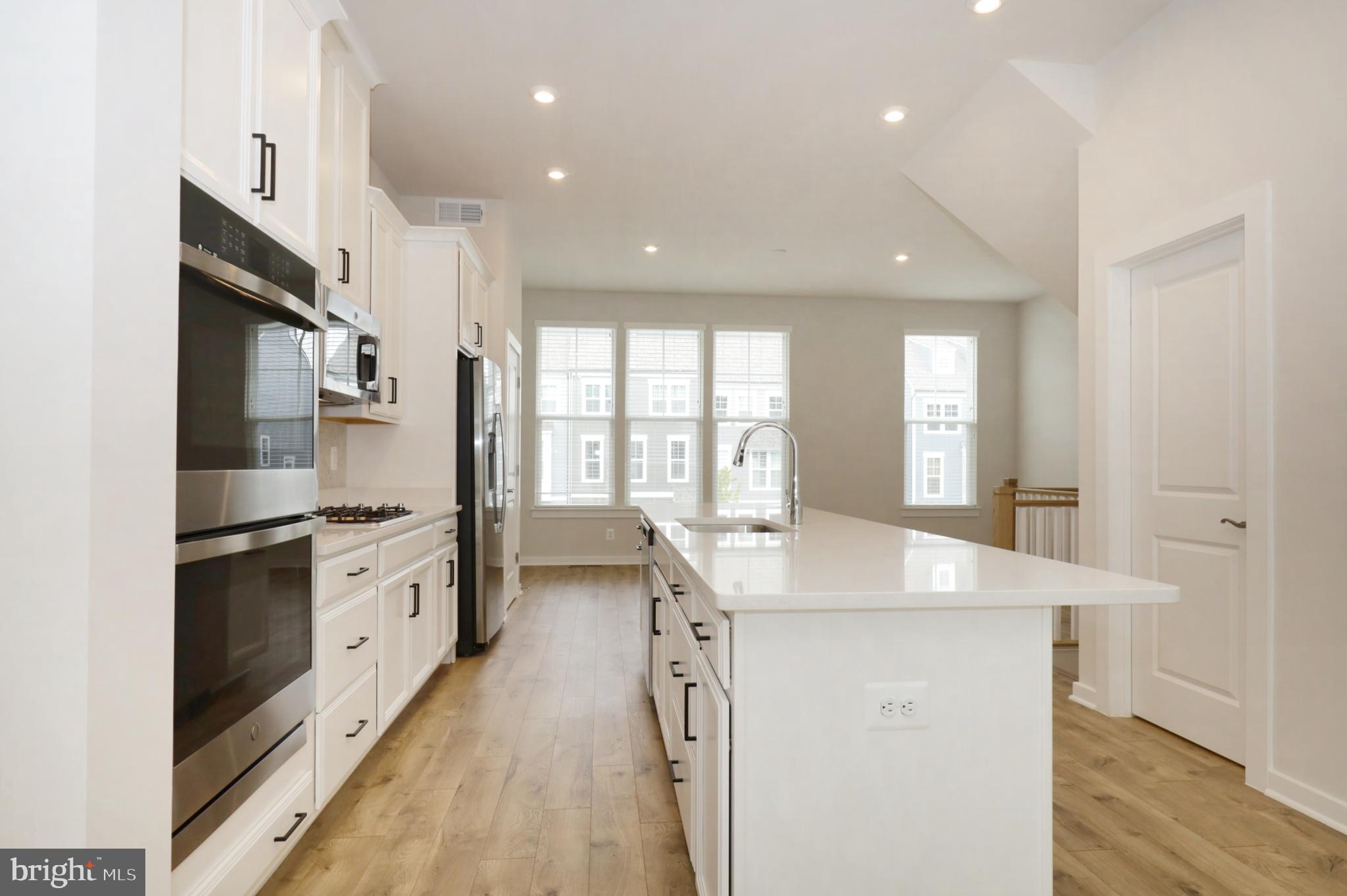 POTOMAC SHORES - Residential Lease