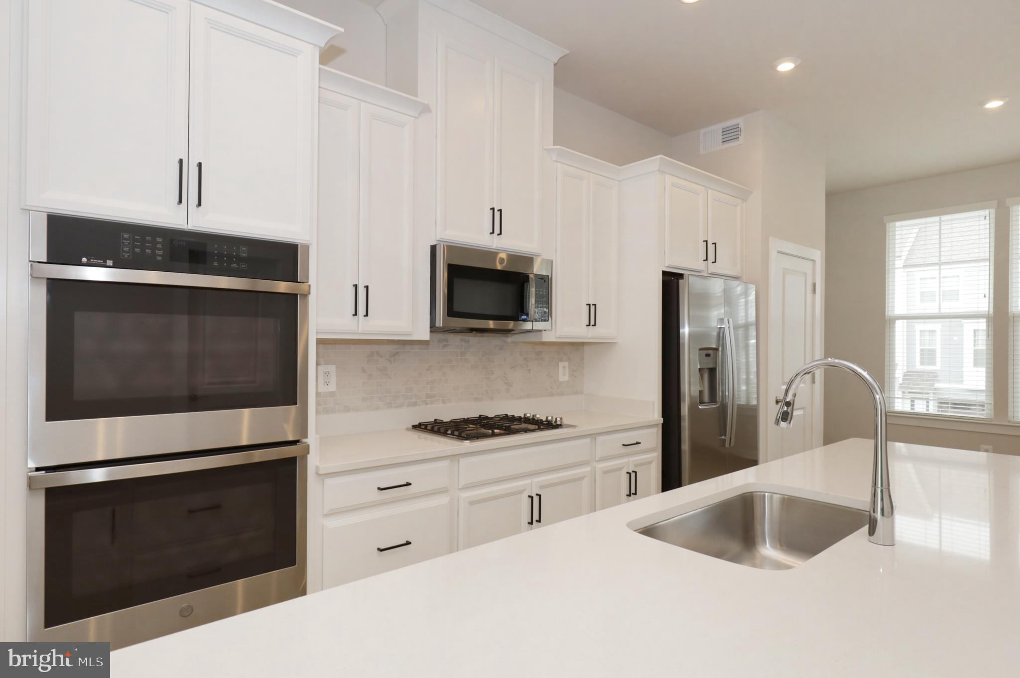 POTOMAC SHORES - Residential Lease