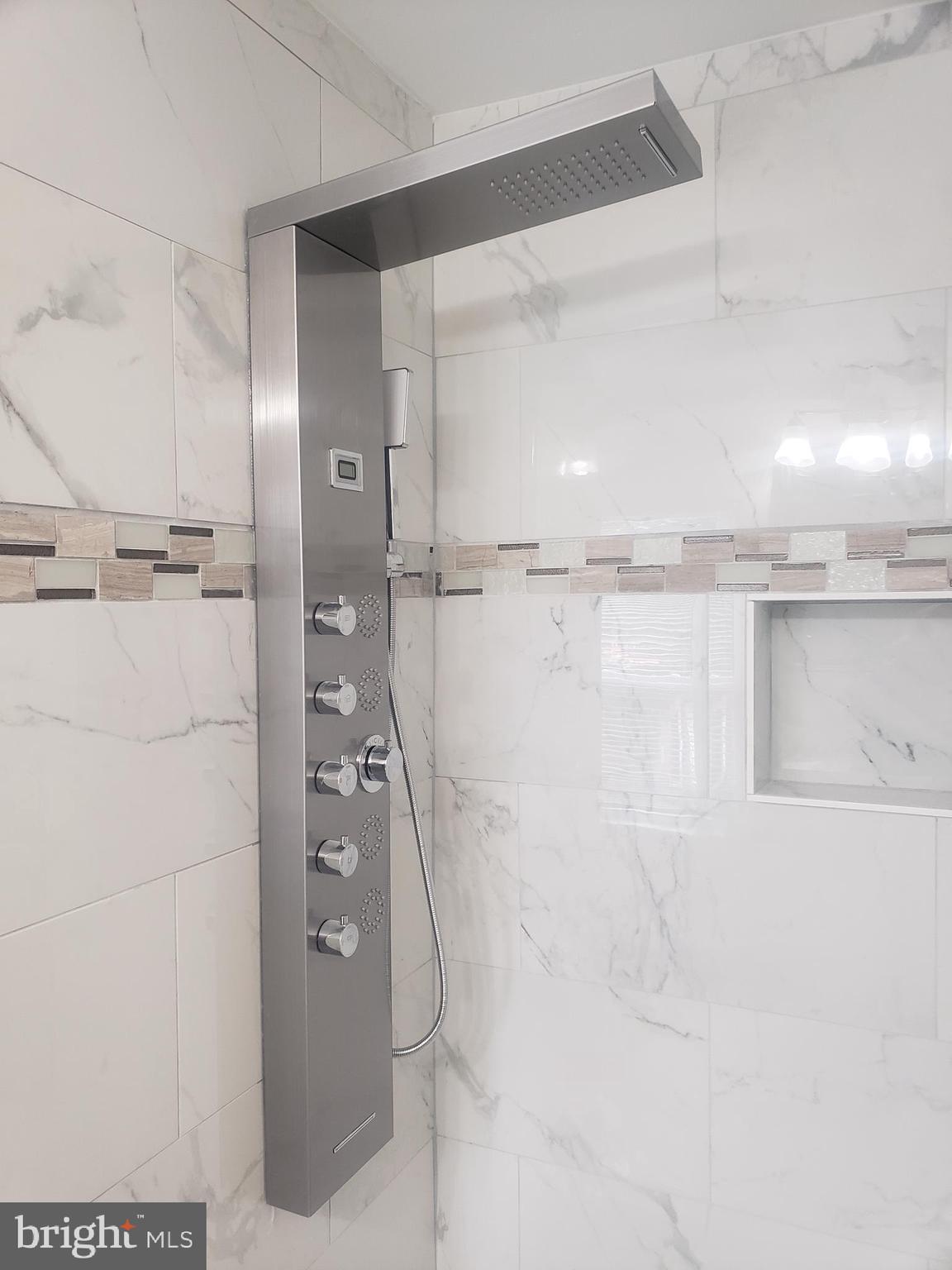 DOWNTOWN FREDERICKSBURG - Residential Lease