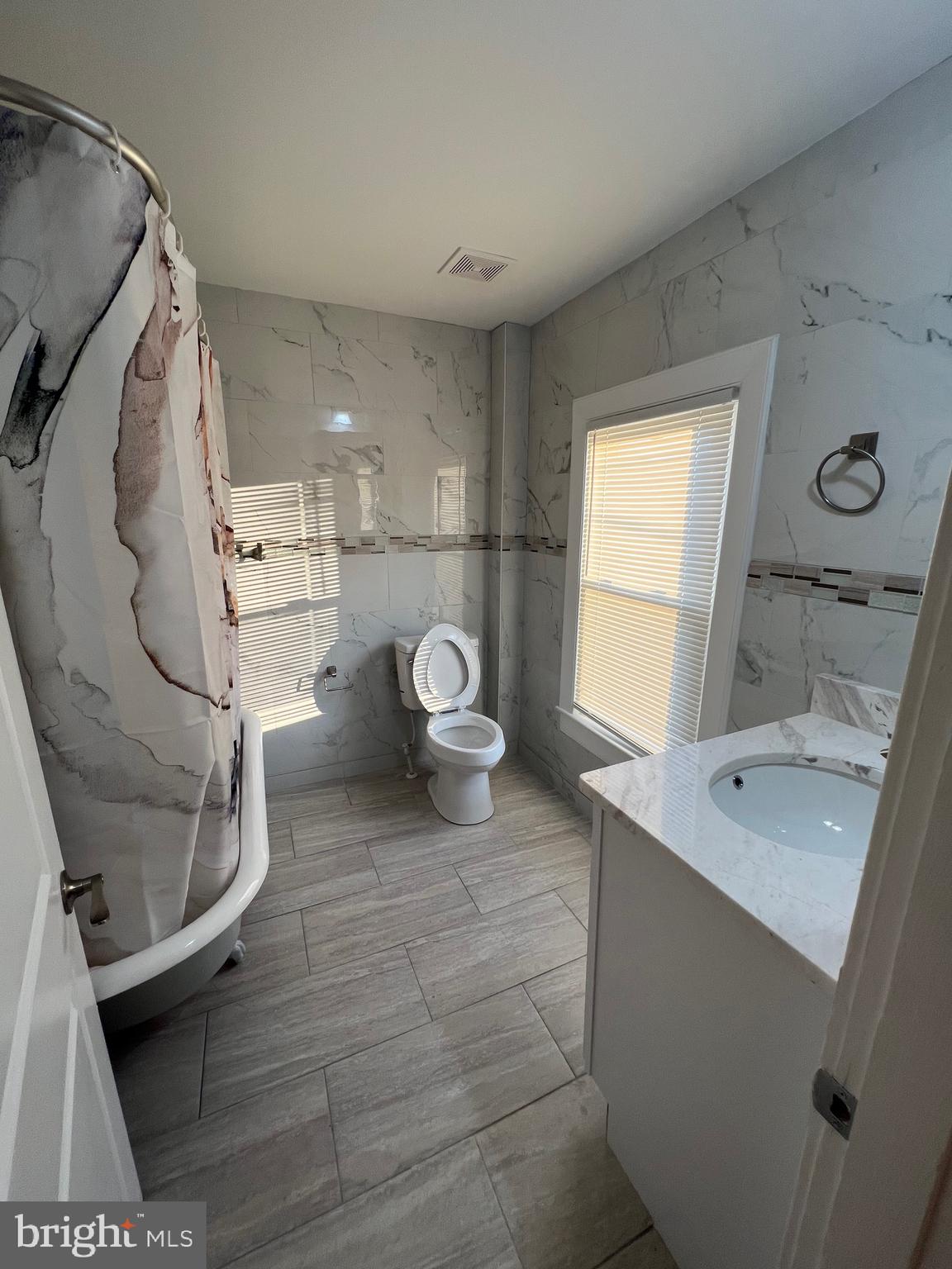 DOWNTOWN FREDERICKSBURG - Residential Lease