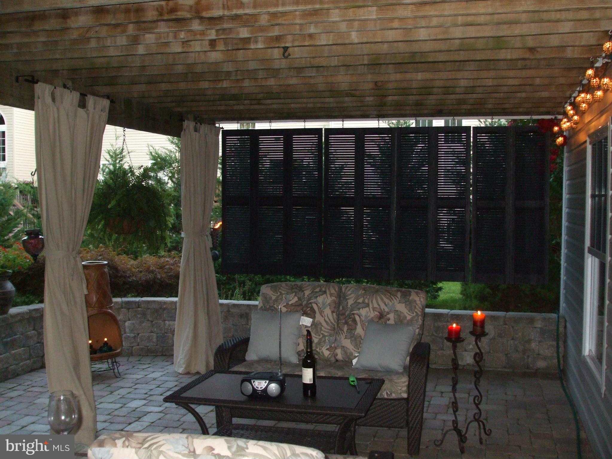 LOU MAR ESTATES - Residential