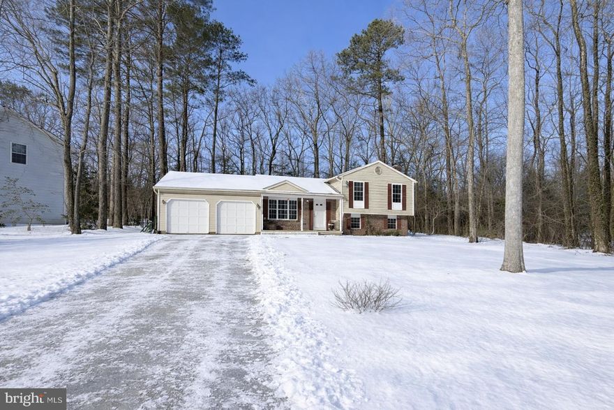 PRICED TO SELL! This 4 Bedroom 3 Bathroom Split Level with an attached 2-Car Garage is priced to move quick! Home will be active on Thursday 2/5!
