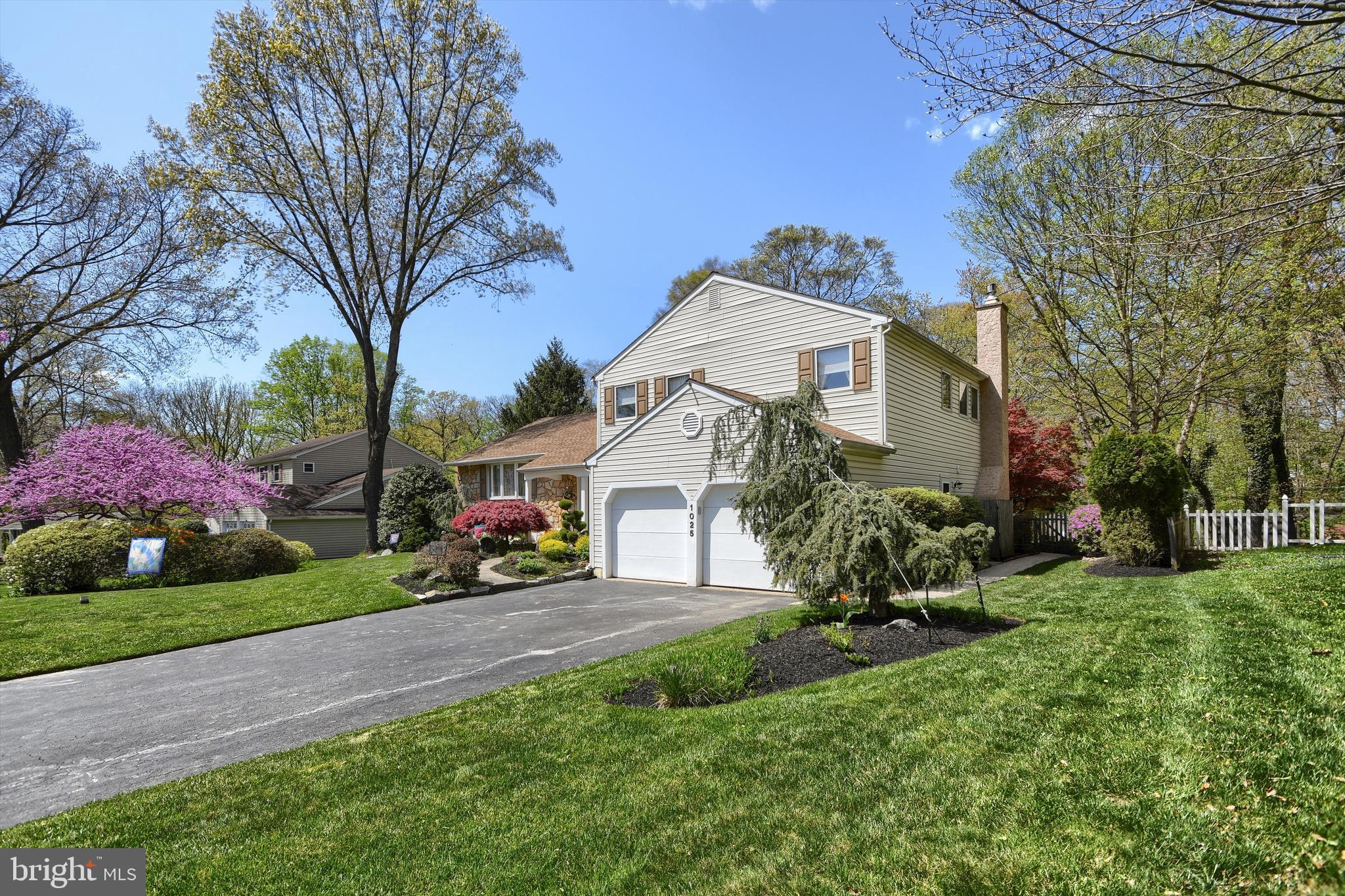 THE PINES - Residential