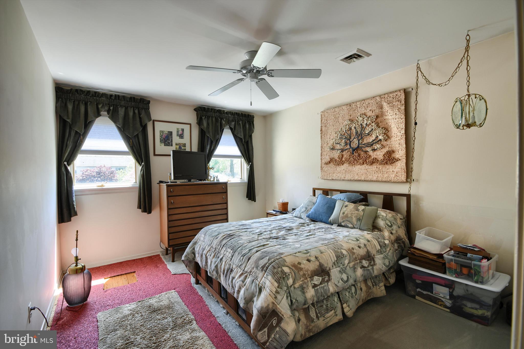 THE PINES - Residential