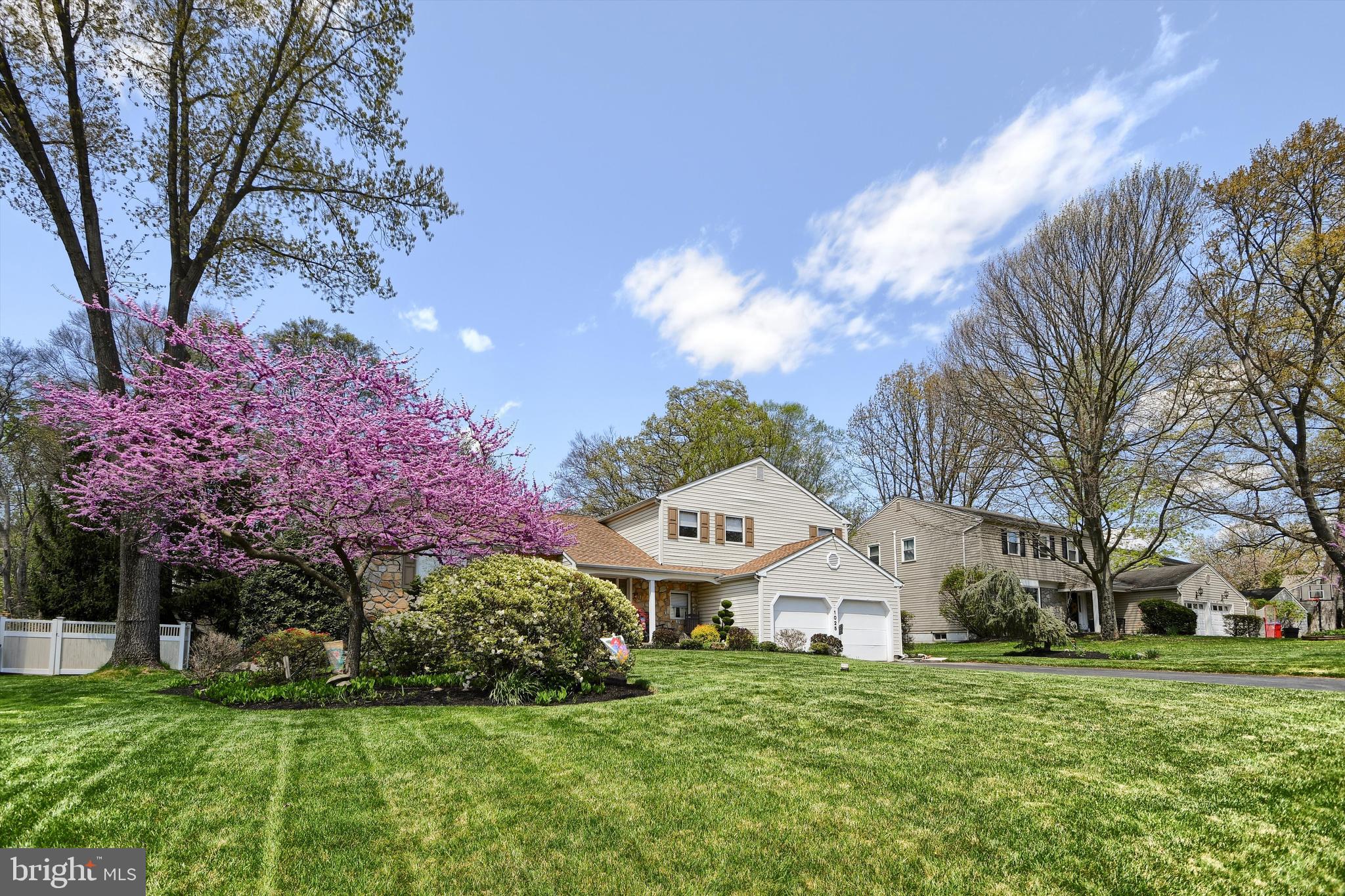 THE PINES - Residential