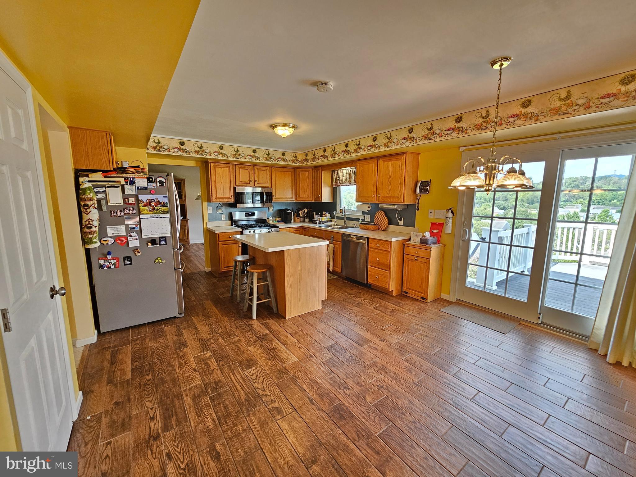 4509 HILLSIDE ROAD