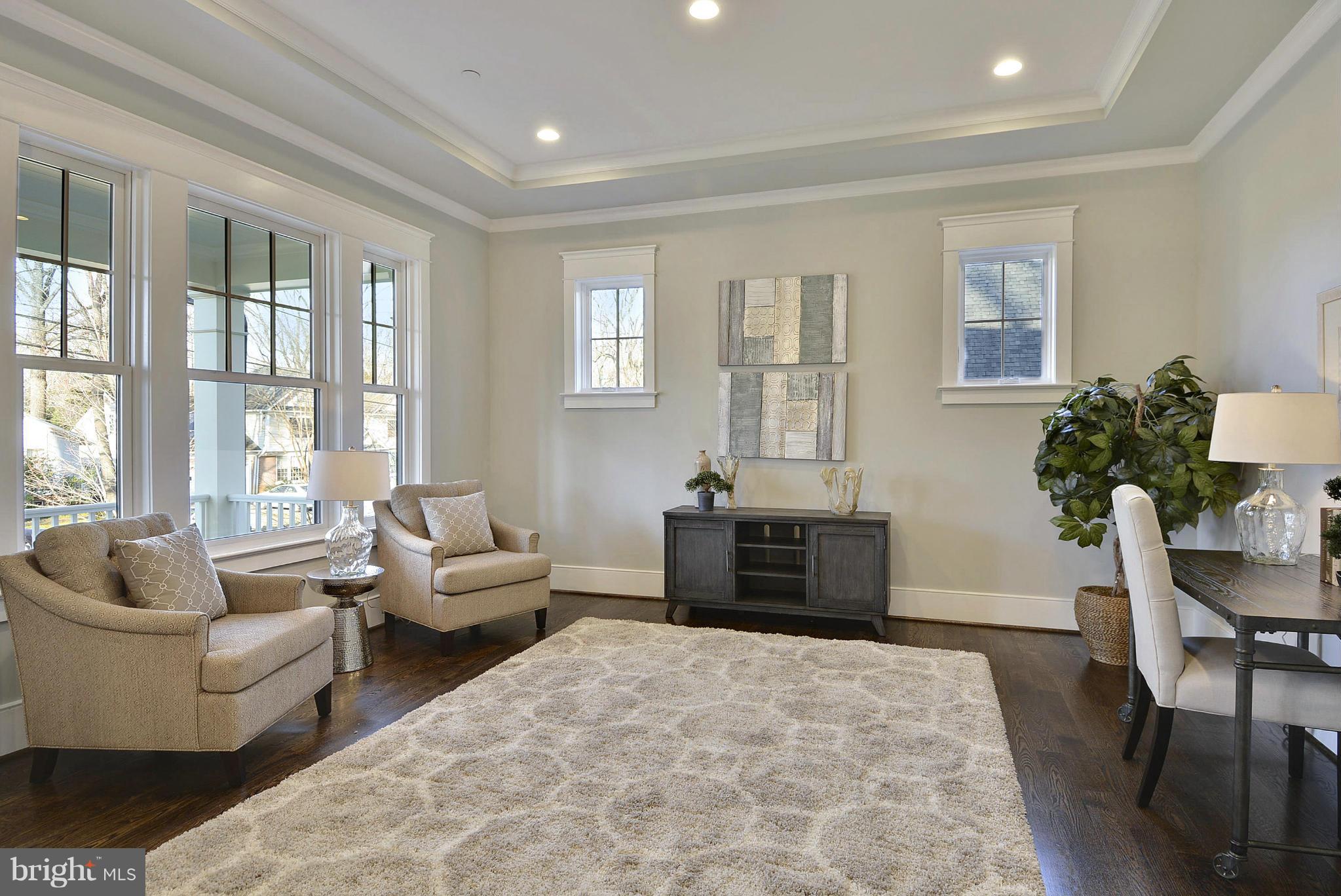 ENGLISH VILLAGE - Residential