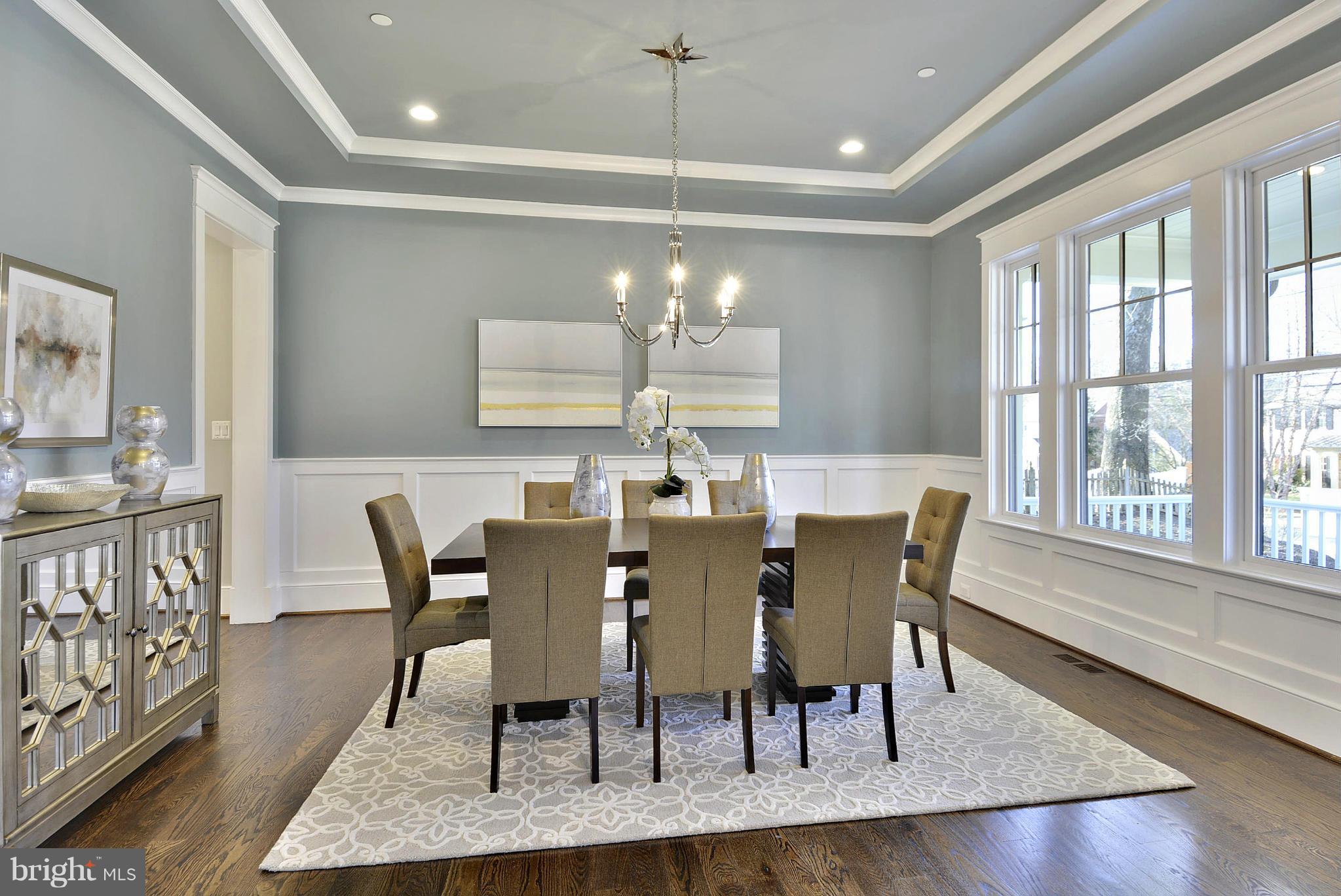 ENGLISH VILLAGE - Residential