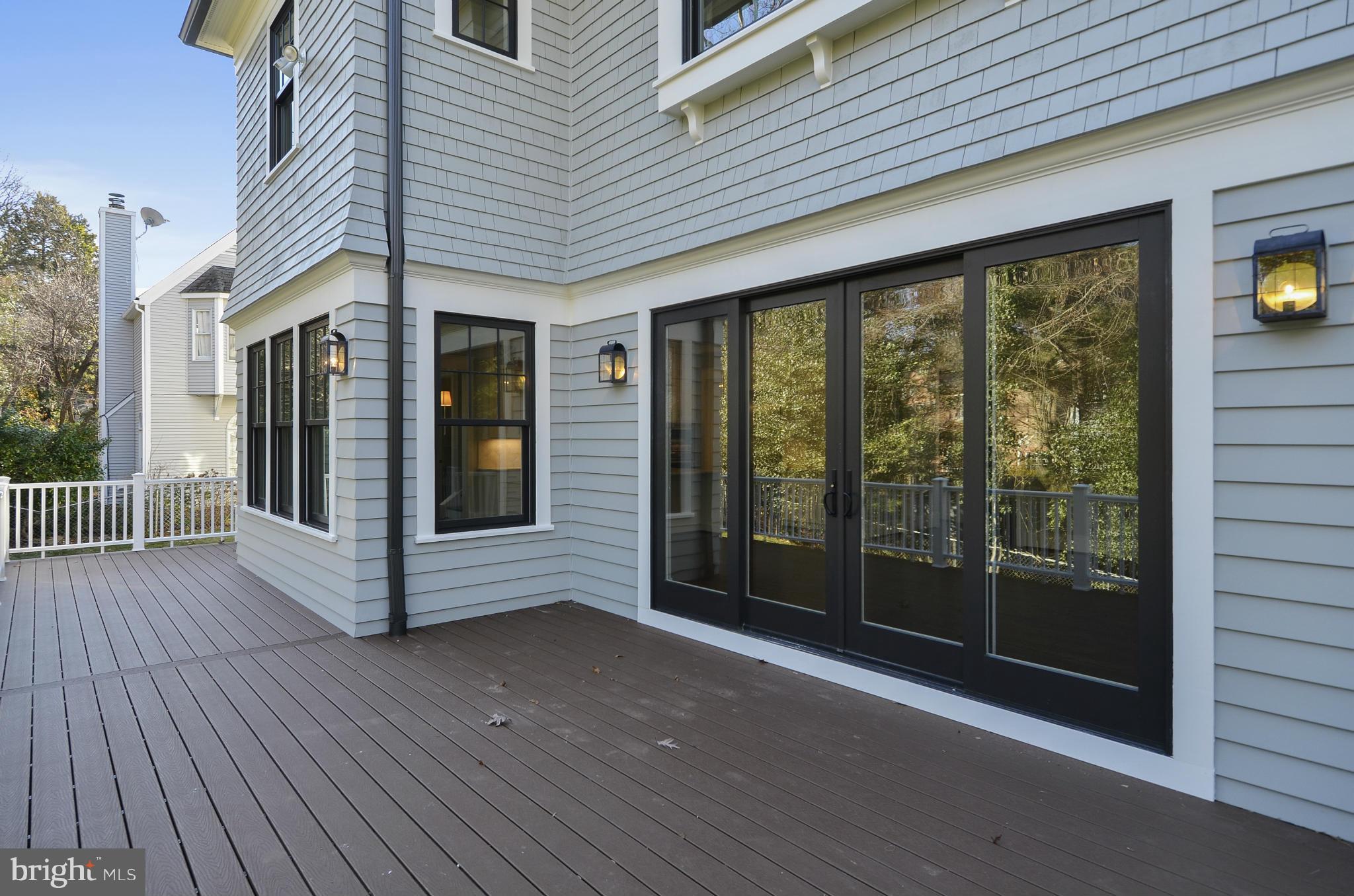 ENGLISH VILLAGE - Residential