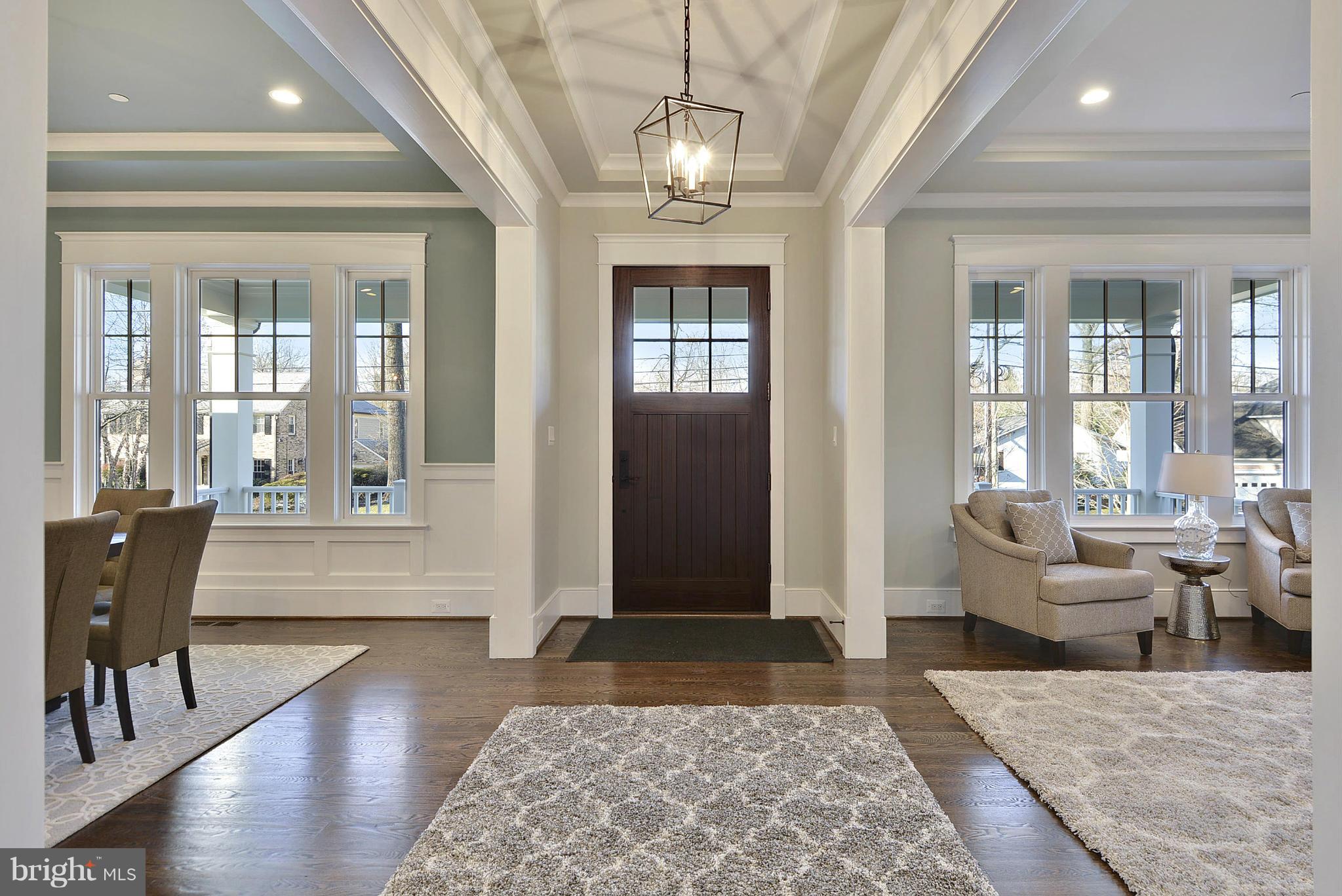 ENGLISH VILLAGE - Residential