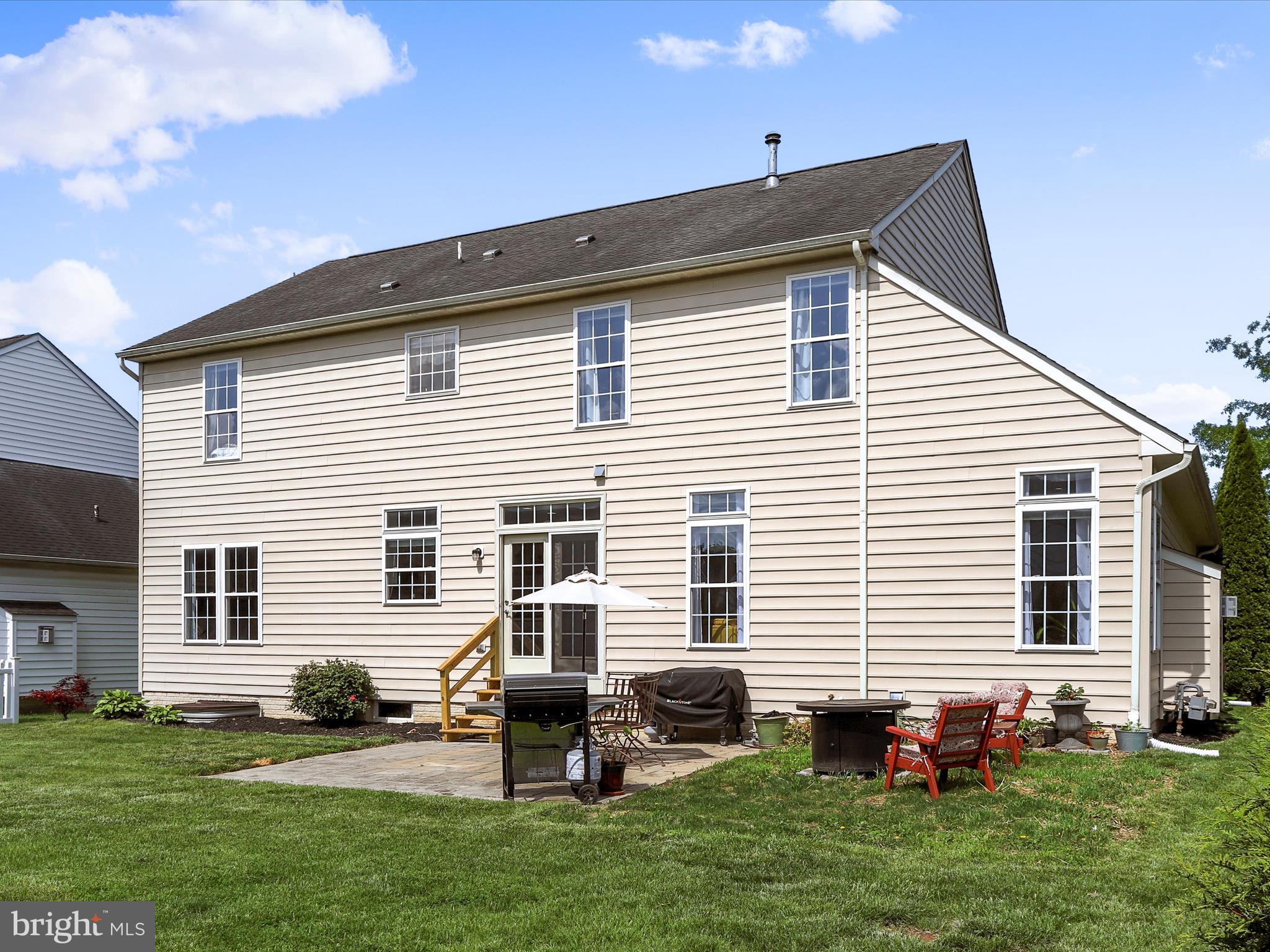 THE VILLAGE OF WASHINGTON TRAIL - Residential