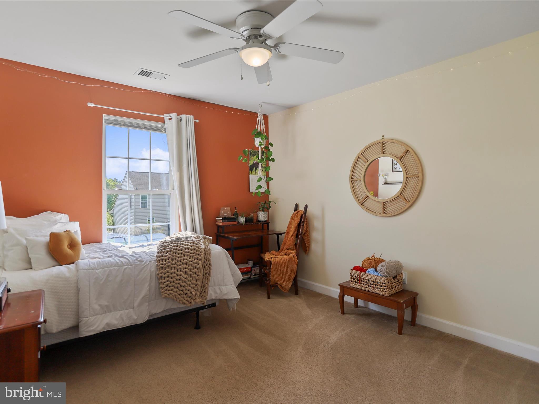 THE VILLAGE OF WASHINGTON TRAIL - Residential