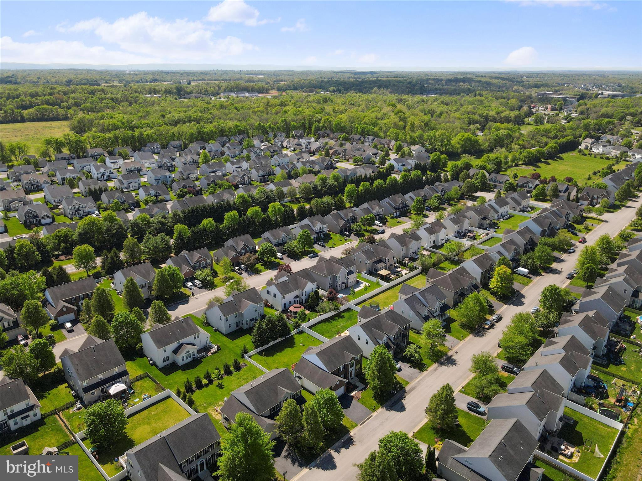 THE VILLAGE OF WASHINGTON TRAIL - Residential