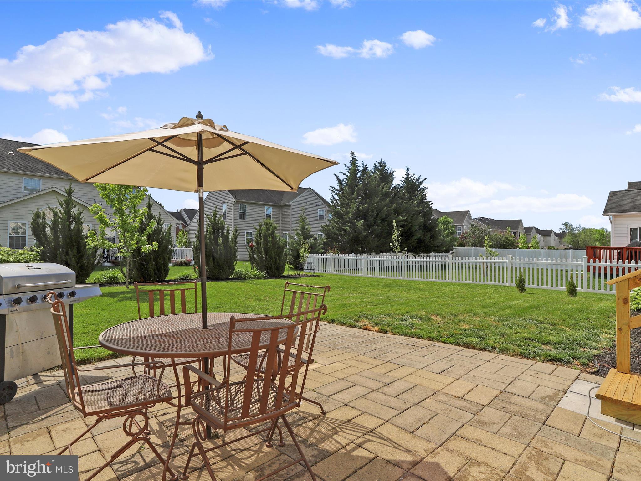 THE VILLAGE OF WASHINGTON TRAIL - Residential