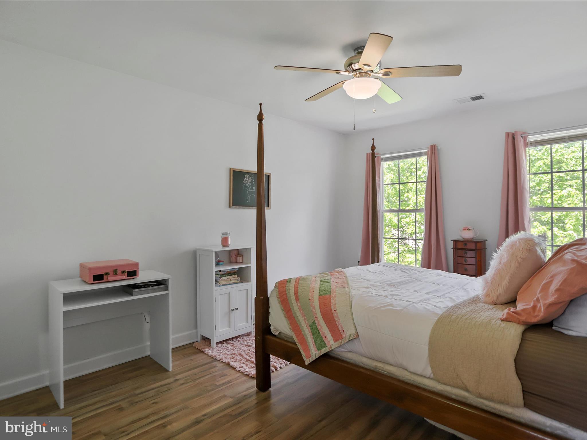 THE VILLAGE OF WASHINGTON TRAIL - Residential