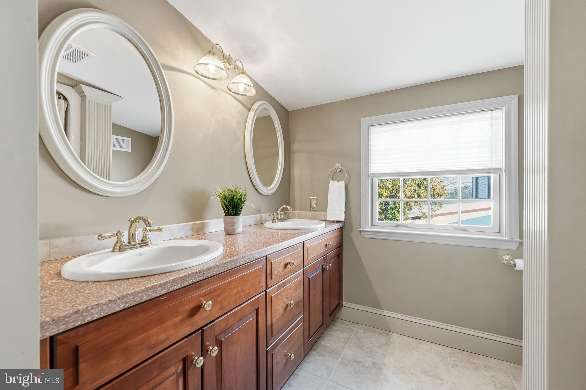 BEDMINSTER - Residential