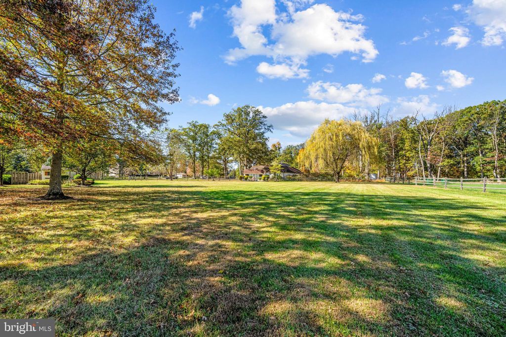 Photo of 9 Log Cabin Road, PERKASIE, PA 18944 (MLS # PABU2107210)