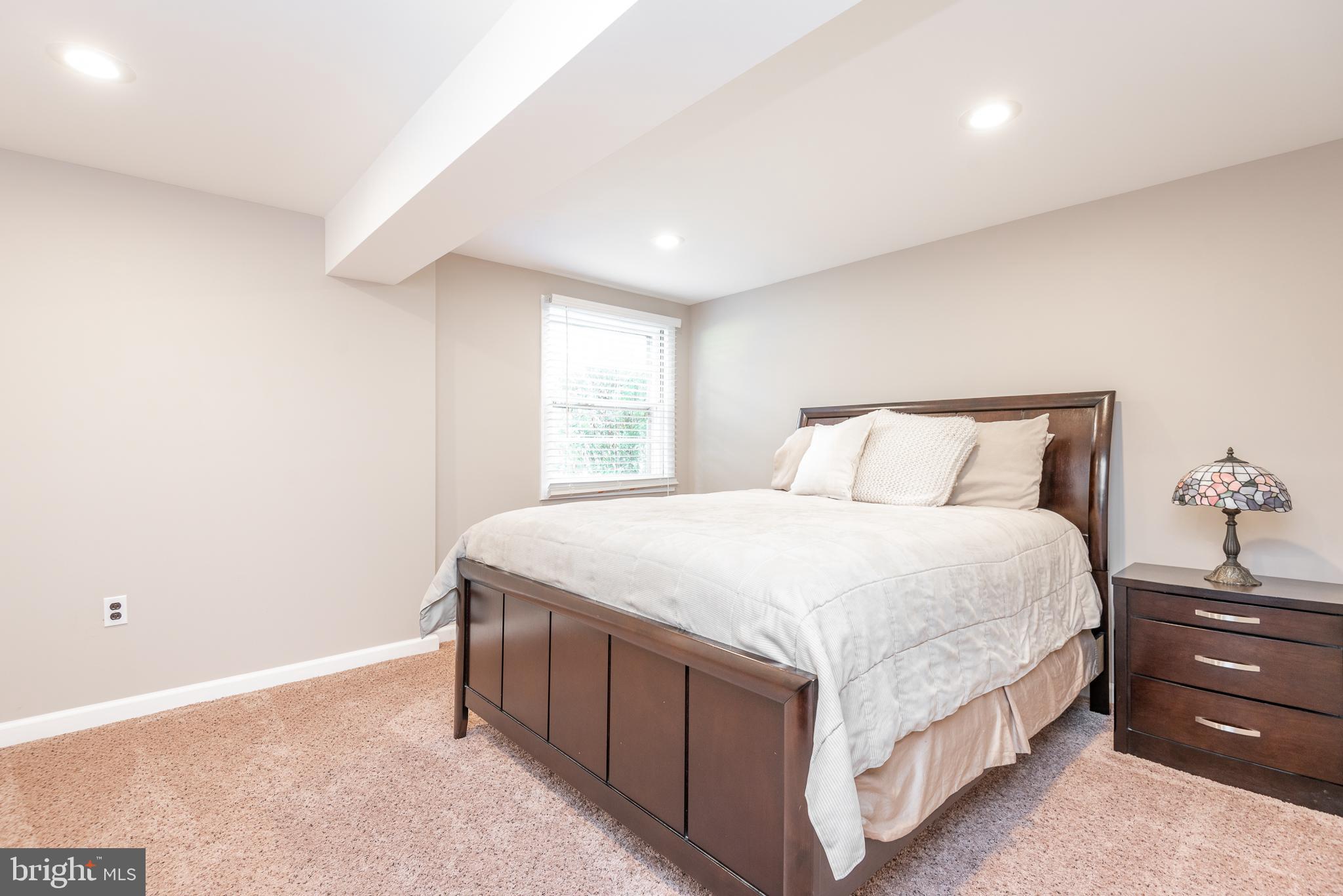 TOWN AND COUNTRY ESTATES - Residential