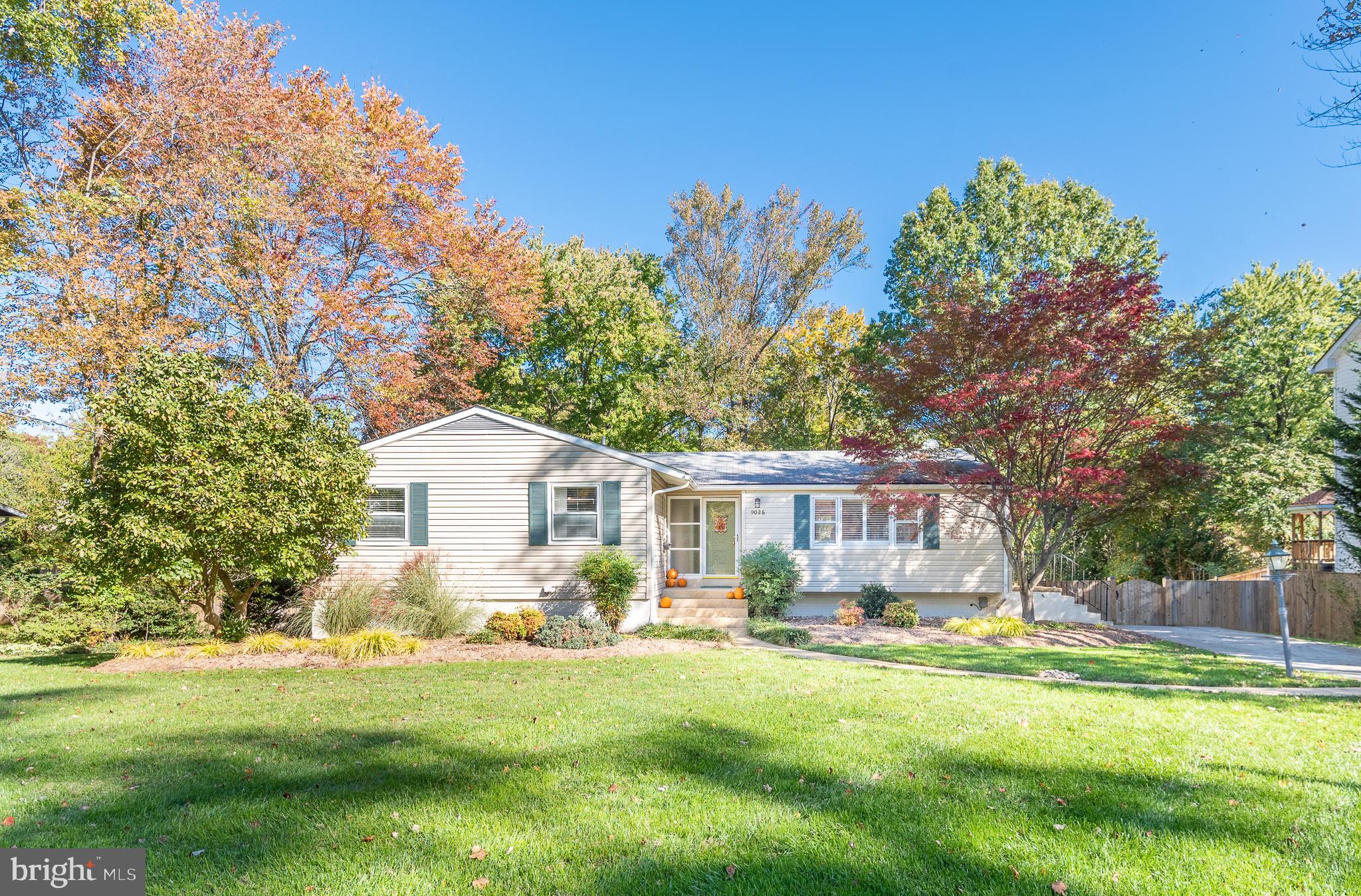 TOWN AND COUNTRY ESTATES - Residential