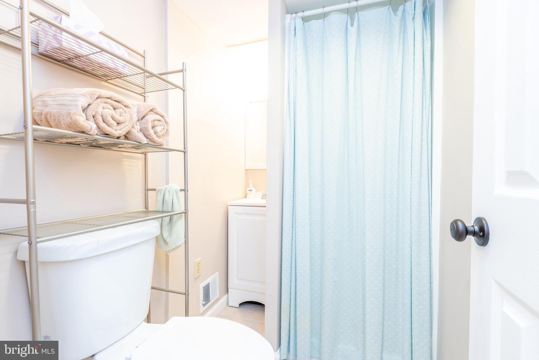 TOWN AND COUNTRY ESTATES - Residential