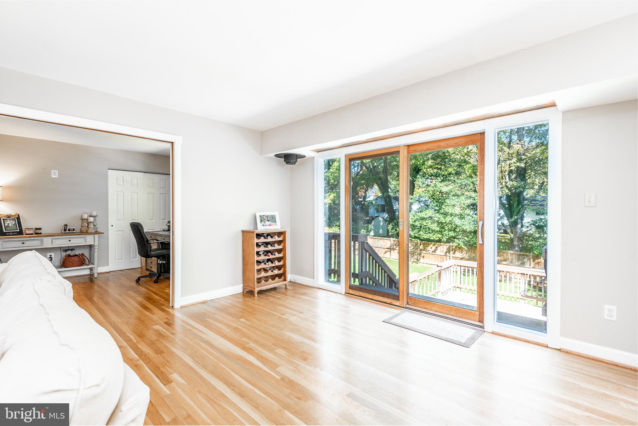 TOWN AND COUNTRY ESTATES - Residential