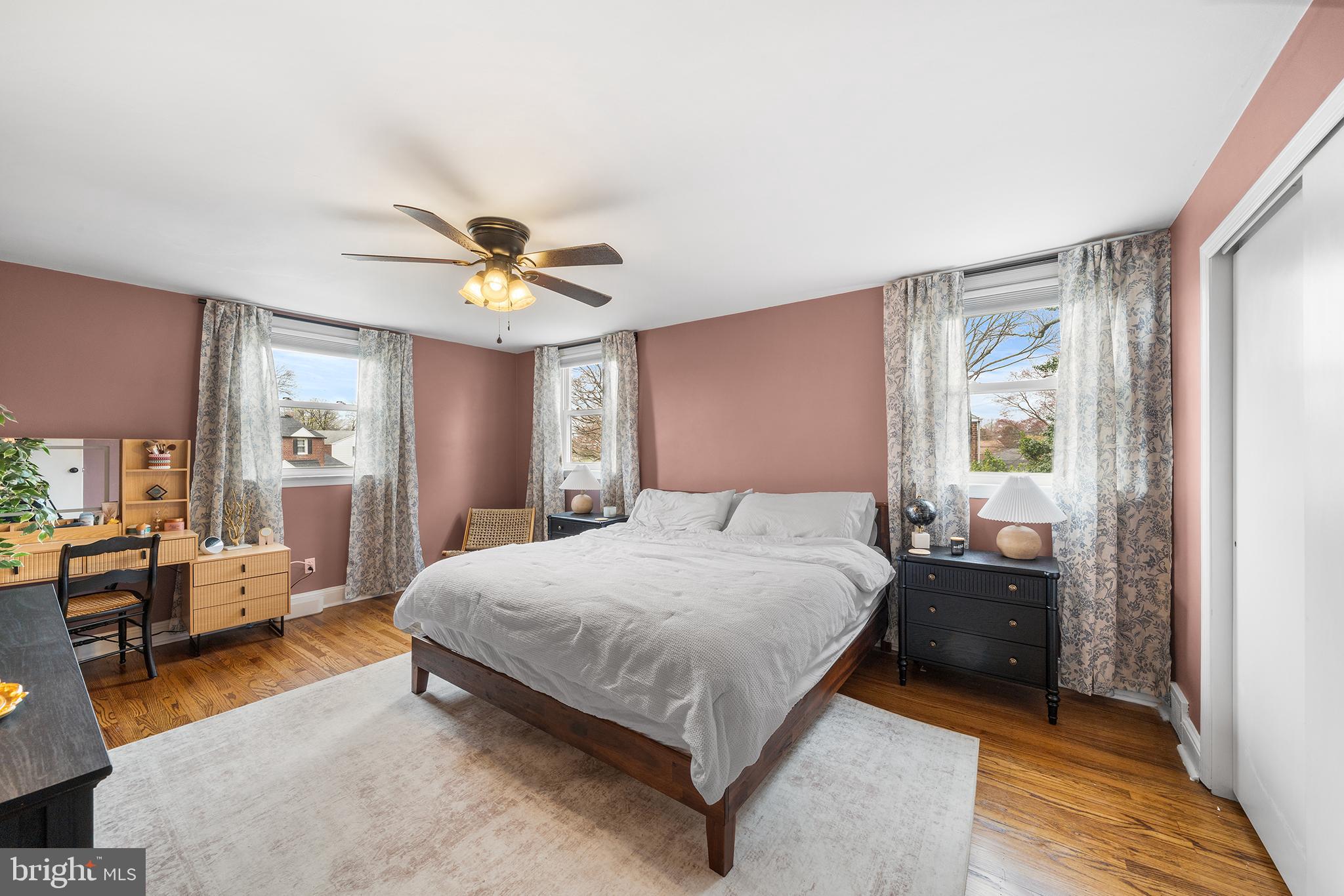 LYNNWOOD - Residential