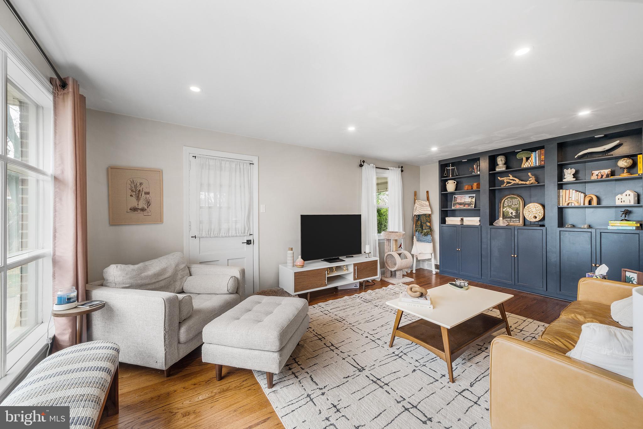 LYNNWOOD - Residential