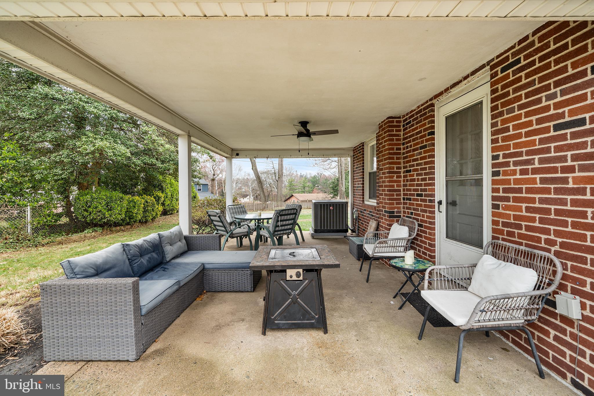 LYNNWOOD - Residential