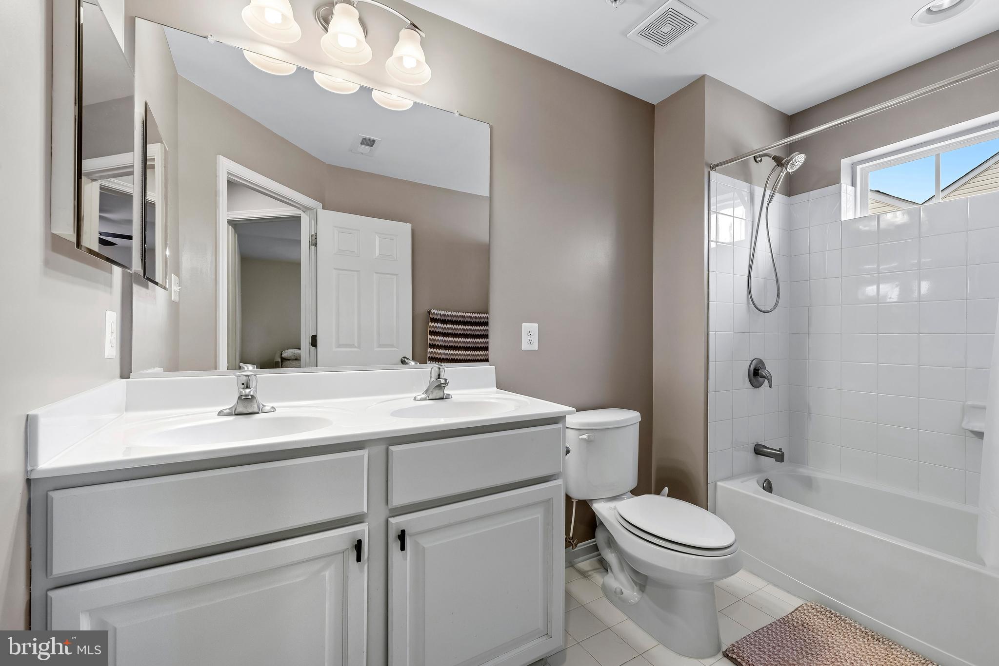 MAGNOLIA GLEN - Residential