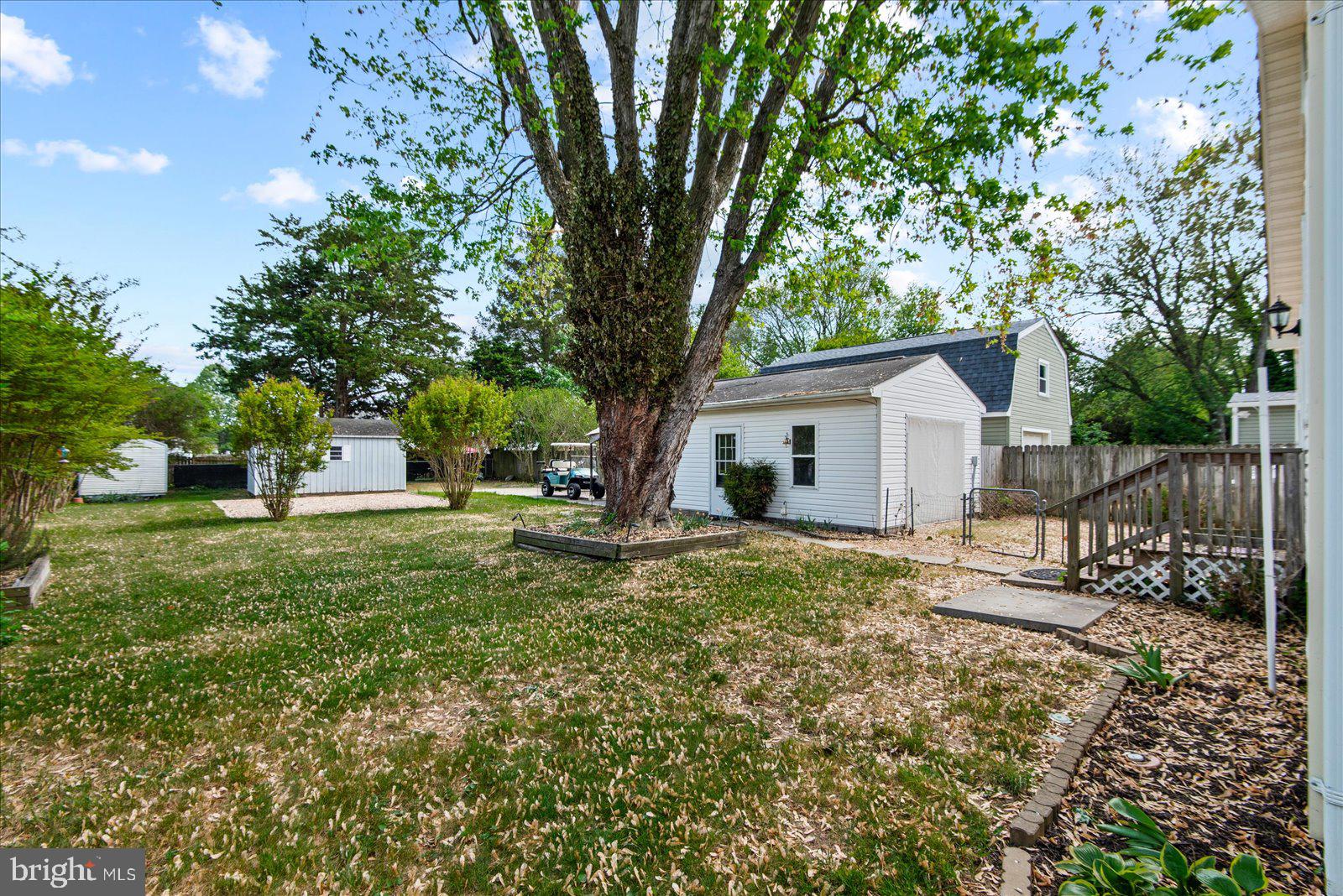 BLUFF POINT - Residential