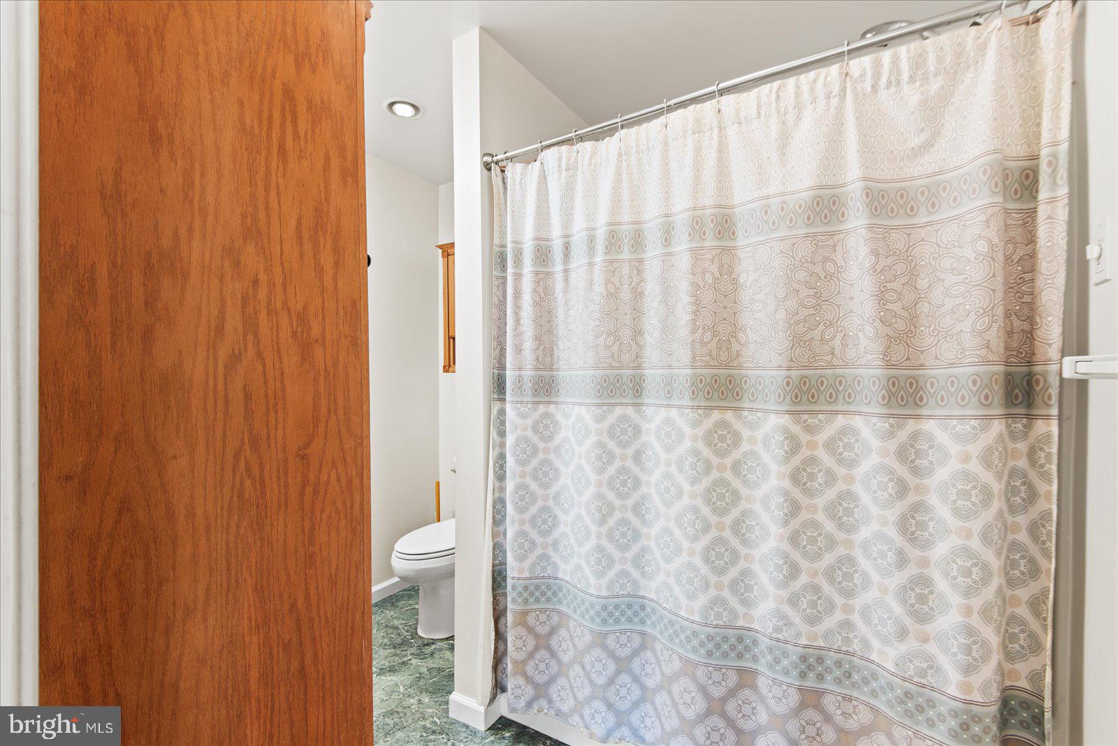 BLUFF POINT - Residential