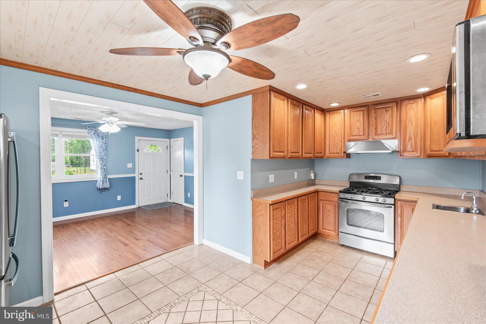 BLUFF POINT - Residential