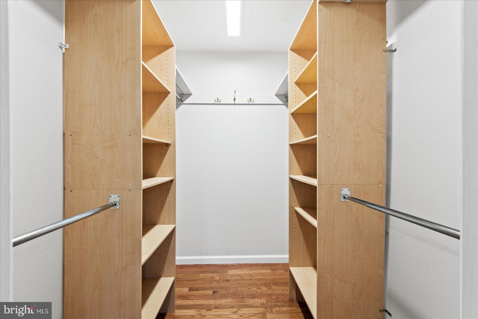 BLUFF POINT - Residential