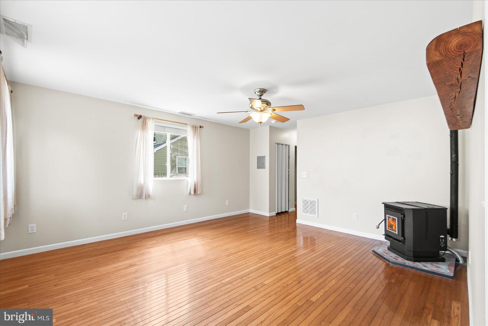 BLUFF POINT - Residential