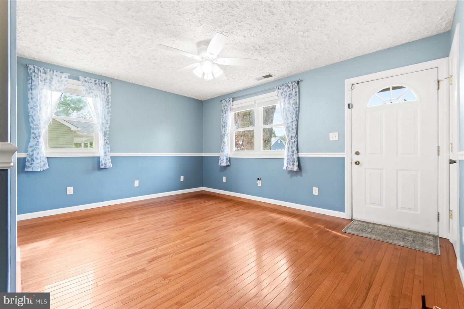 BLUFF POINT - Residential